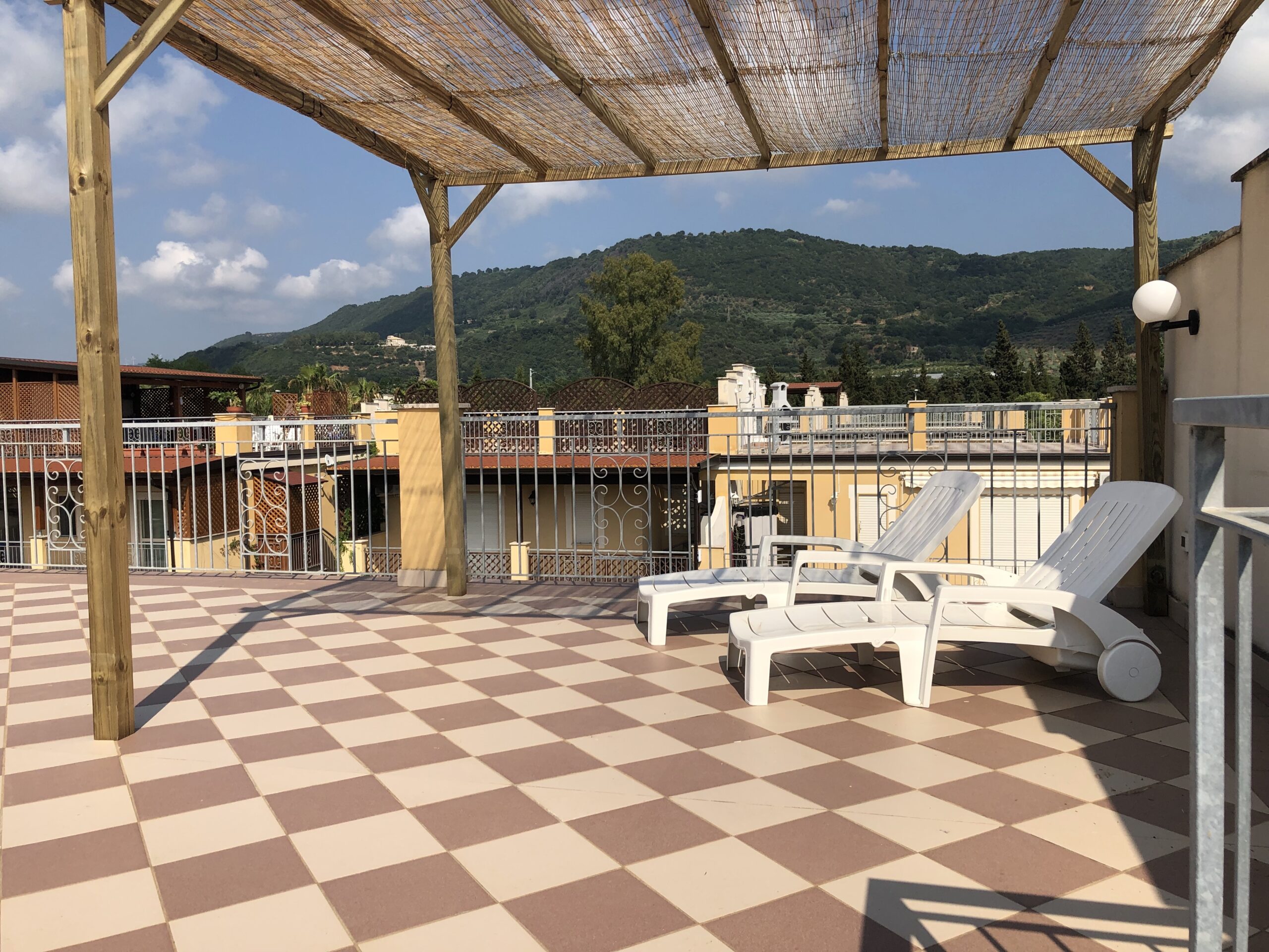 Pizzo Beach Club  – Penthouse apartment Pizzo for sale