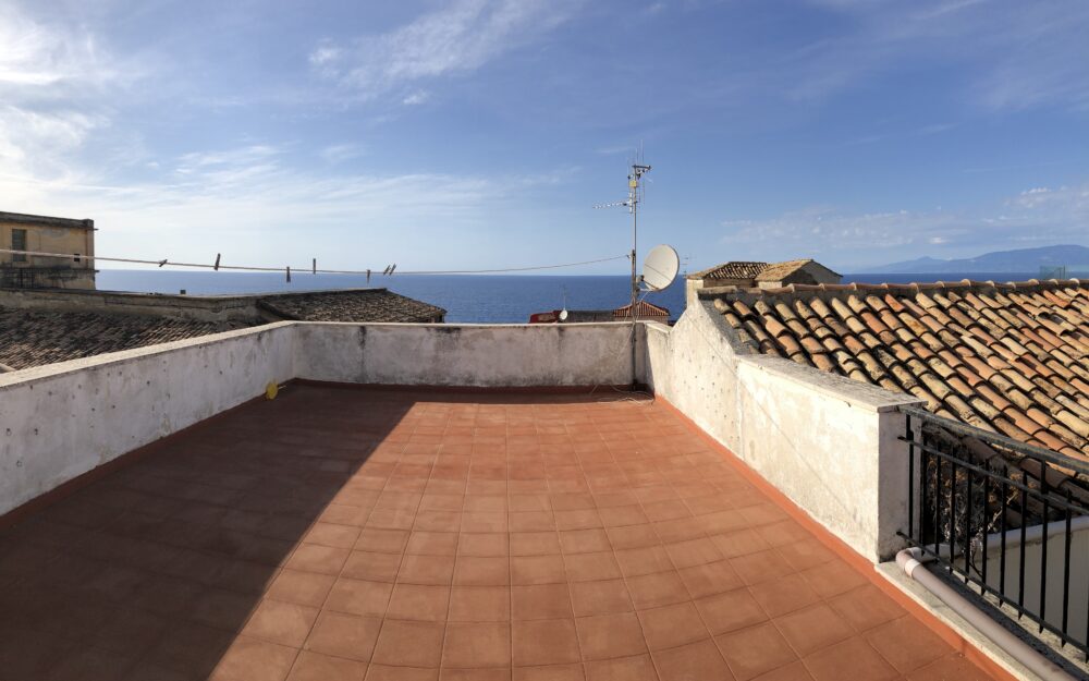 Unique old town property for sale – Sea views historic center Pizzo