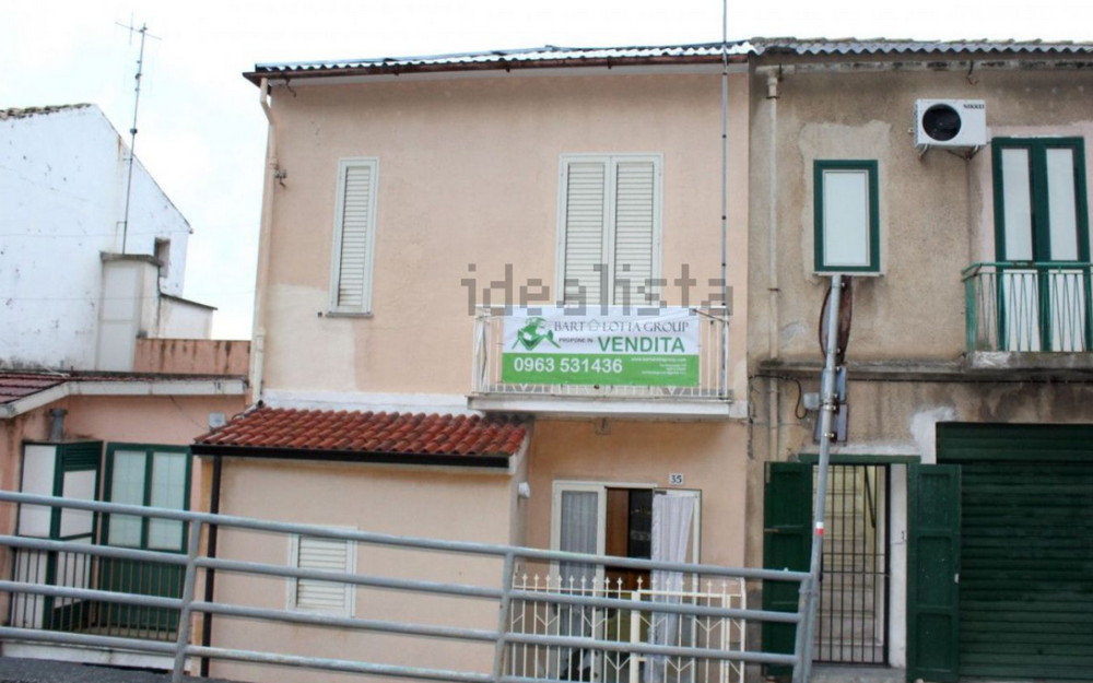 Small house for sale Pizzo Calabria